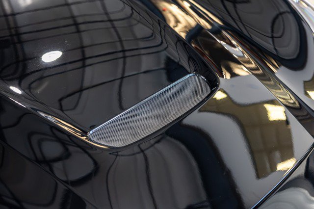 Used 2015 Ferrari F12 Berlinetta RWD image 12