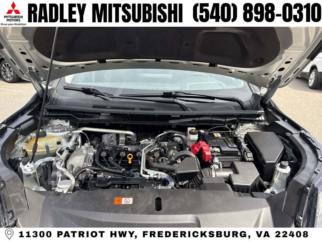 Used 2024 Mitsubishi Outlander SE FWD image 16