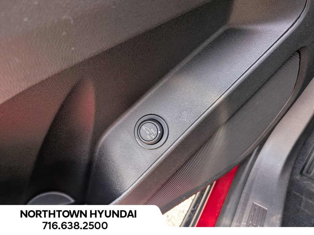 Used 2021 Chevrolet Equinox LT image 30