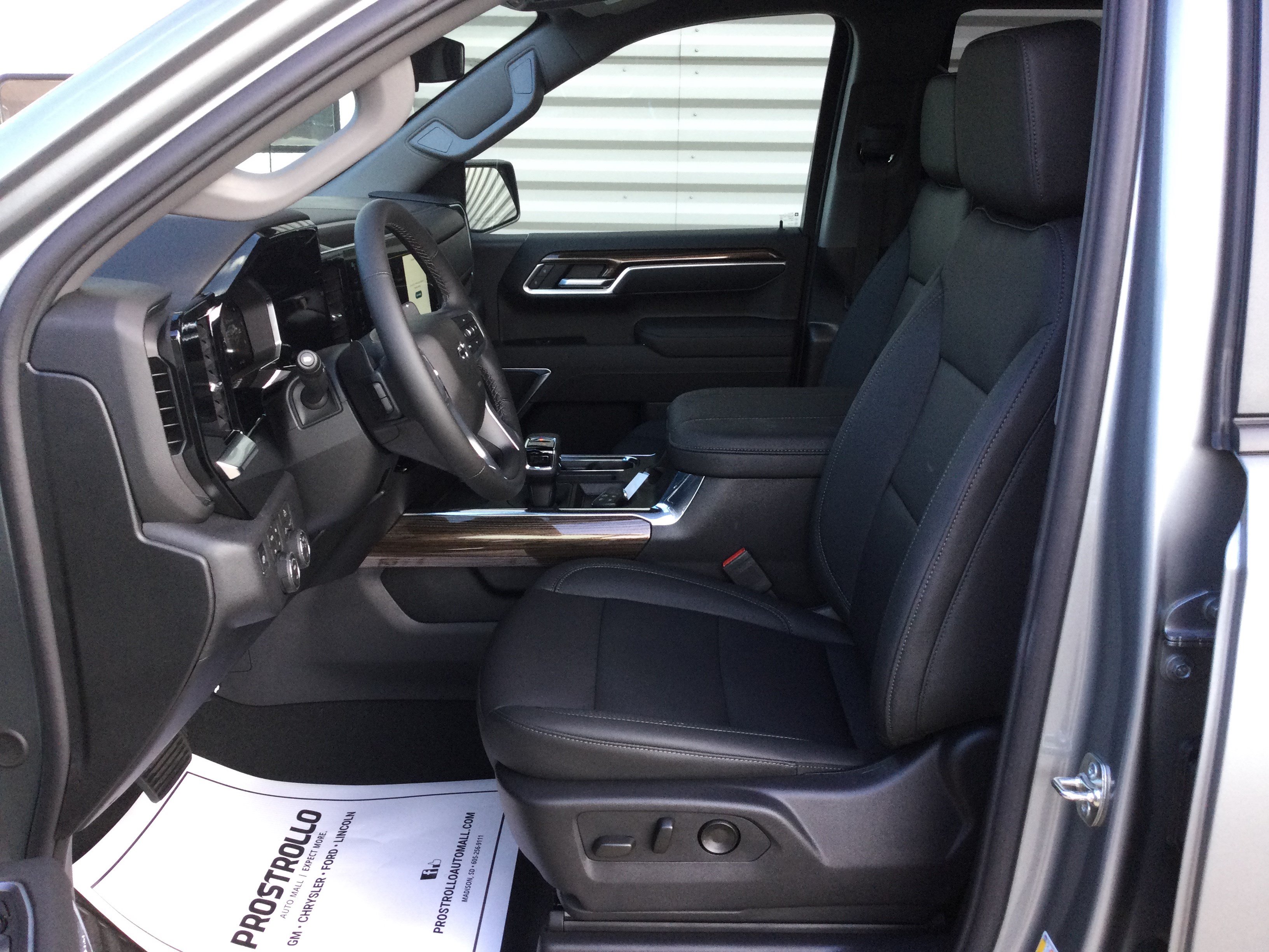New 2026 Chevrolet Silverado 1500 RST AWD/4WD image 8