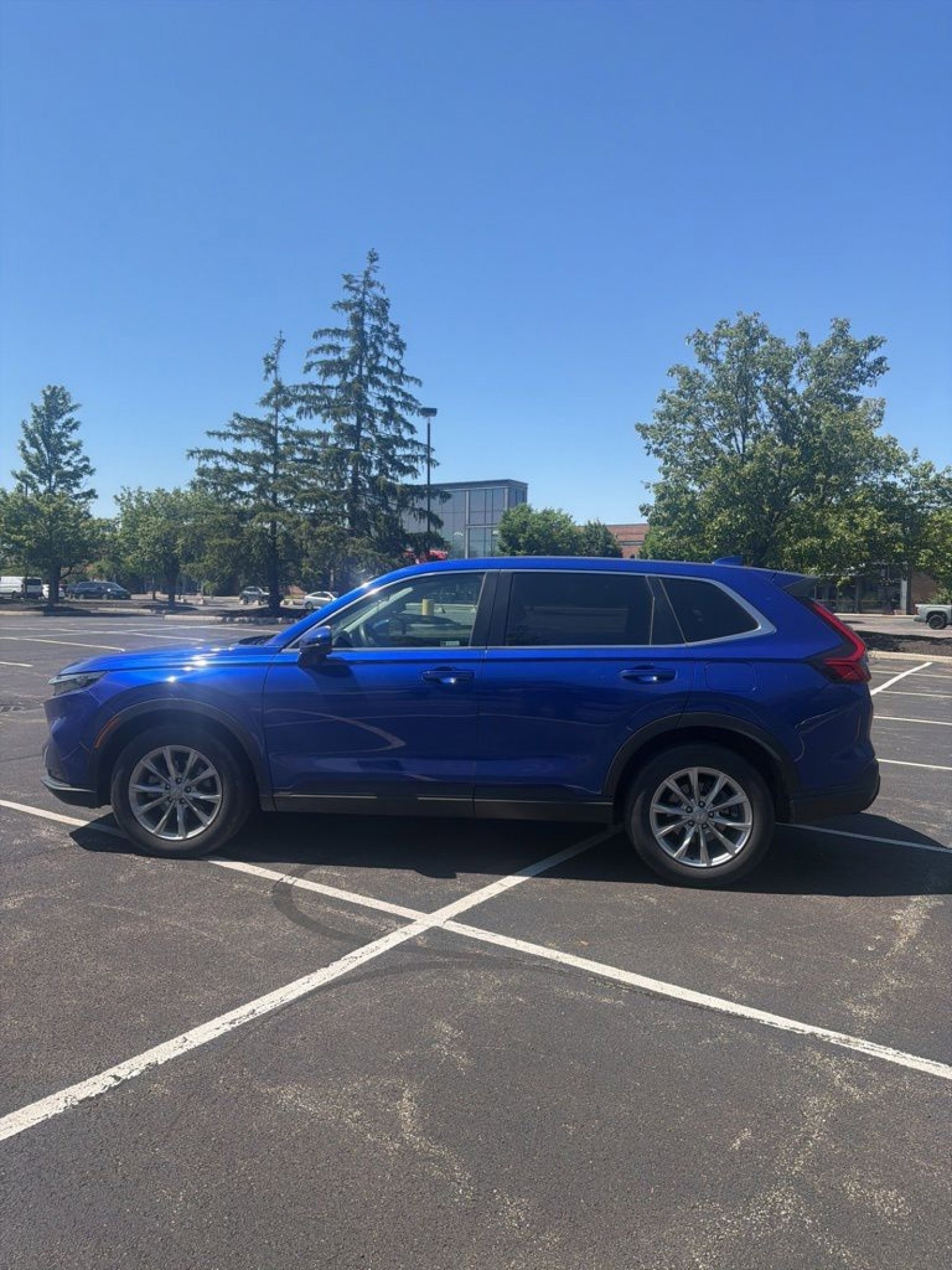 Used 2023 Honda CR-V EX image 9