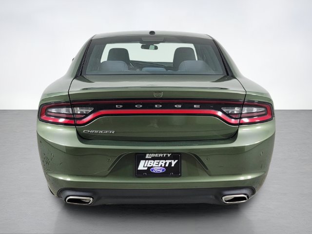 Used 2019 Dodge Charger SXT RWD image 4