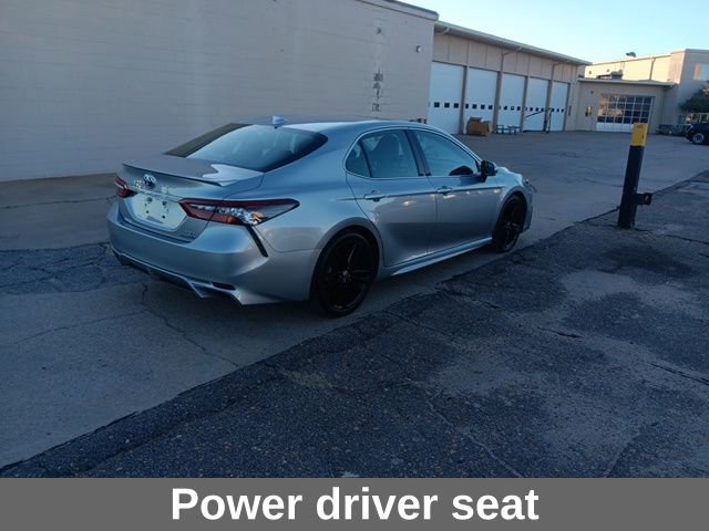 Used 2022 Toyota Camry XSE image 4