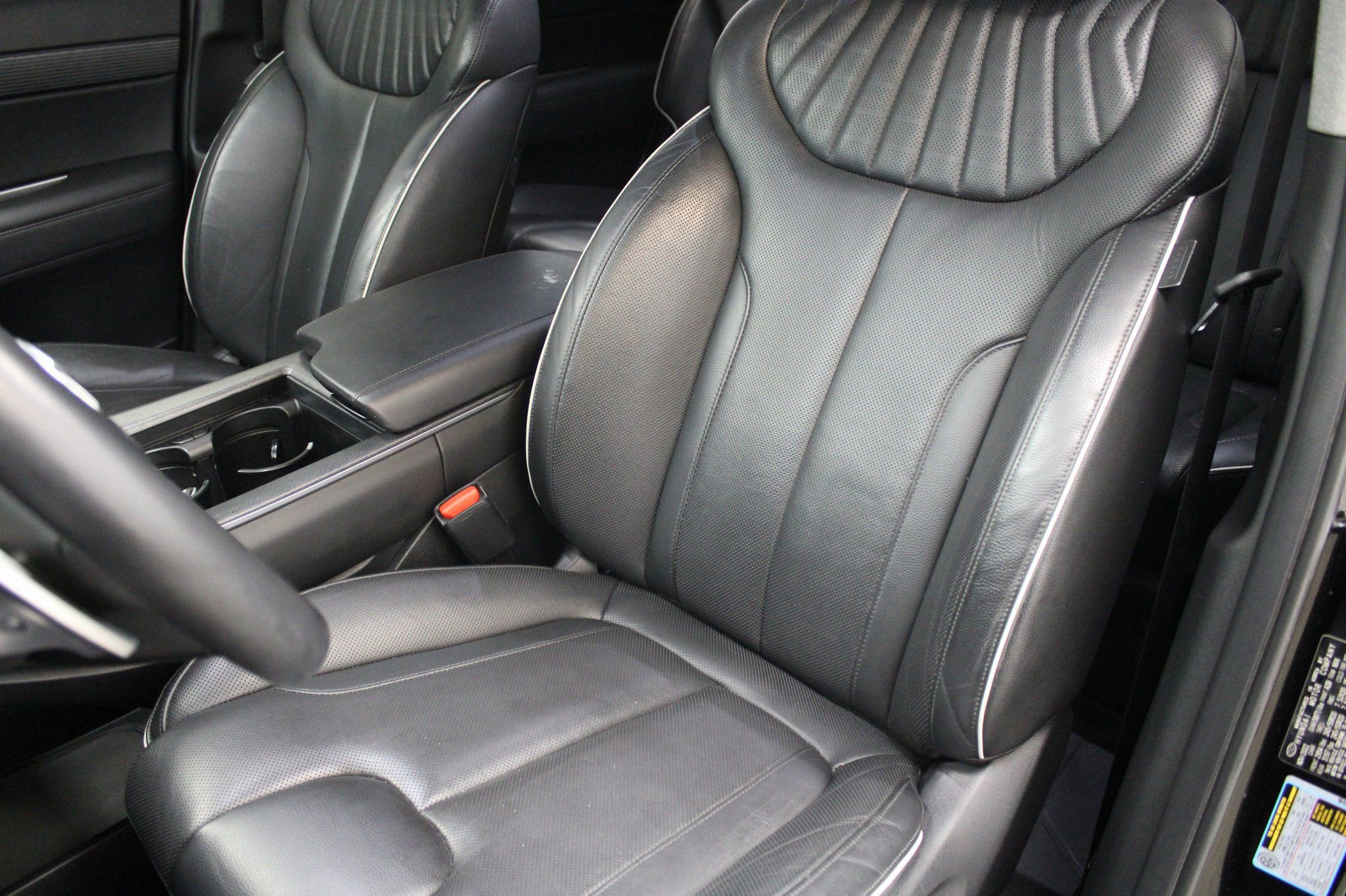 Used 2023 Hyundai Palisade Limited w/ Cargo Package image 15