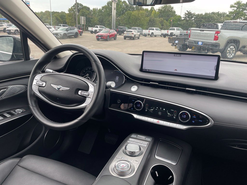 Used 2025 Genesis GV70 2.5T AWD/4WD image 33