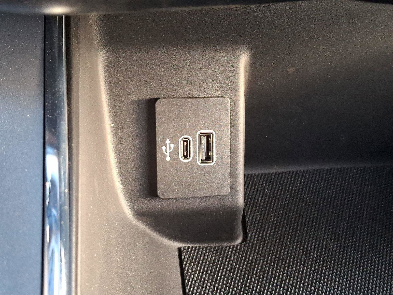 New 2025 Ford F150 Lightning Flash image 15