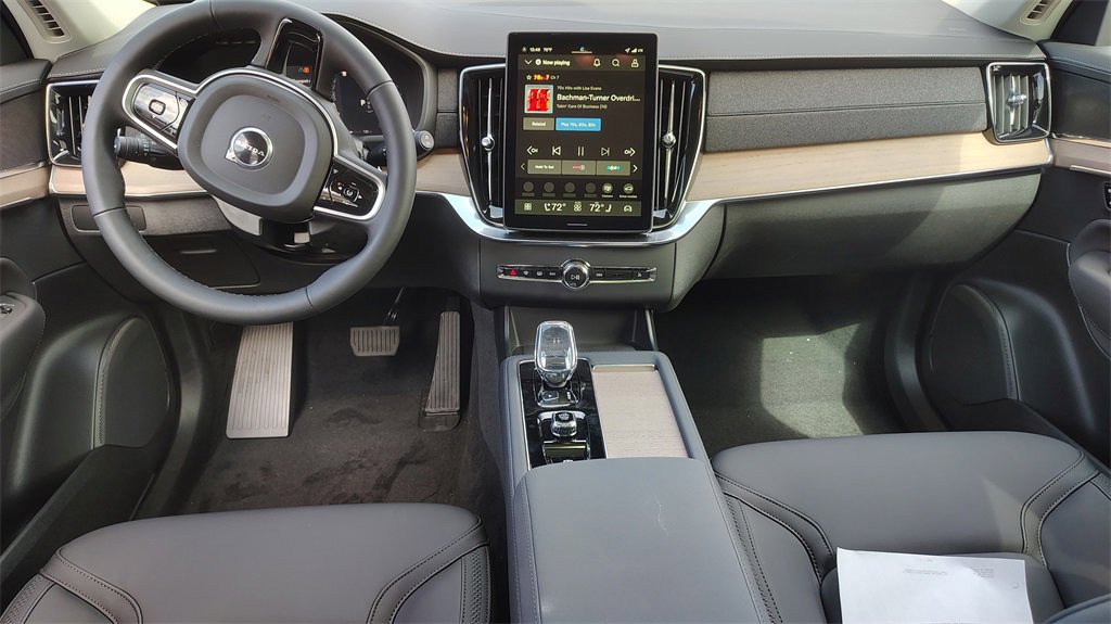 New 2026 Volvo XC90 B5 Core w/ Protection Package Premier image 12