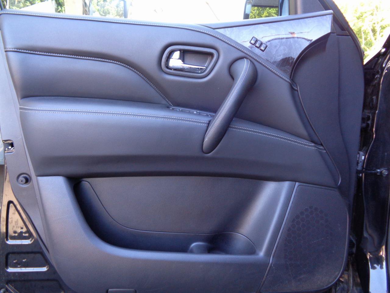 Used 2024 INFINITI QX80 Luxe w/ Cargo Package AWD/4WD image 14