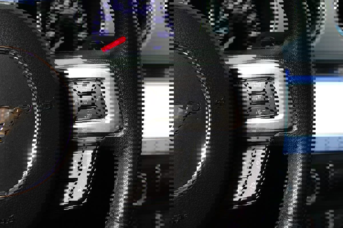 Used 2017 Ford Mustang Premium image 13