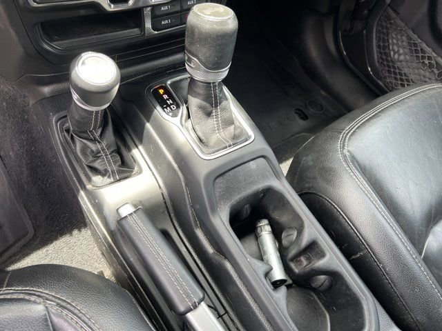 Used 2021 Jeep Wrangler Unlimited Sahara w/ Cold Weather Group AWD/4WD image 33