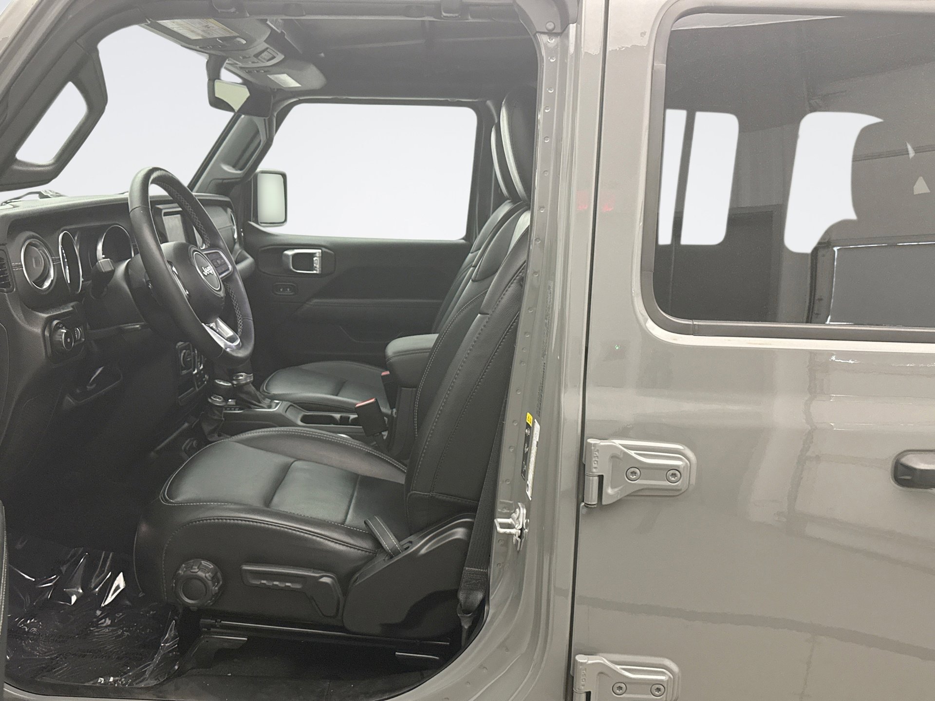 Used 2023 Jeep Wrangler Unlimited Sahara w/ LED Lighting Group AWD/4WD image 11