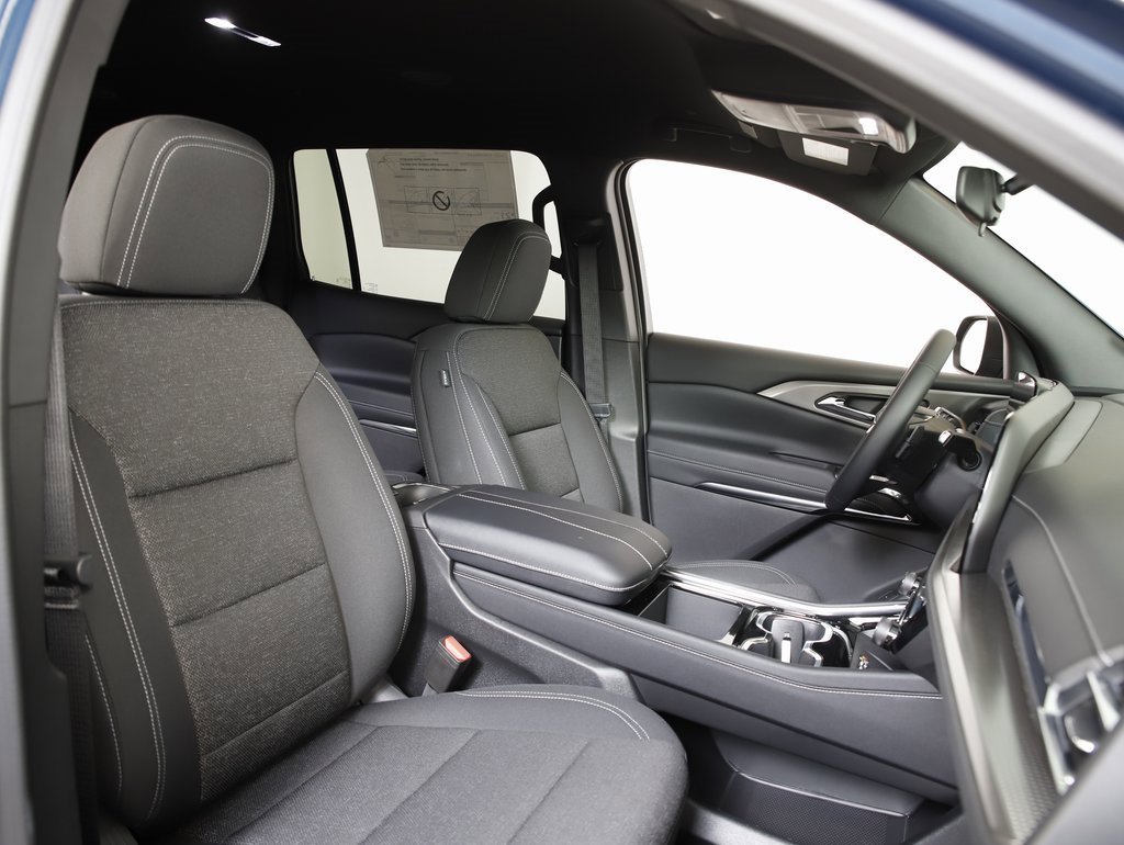 New 2026 Chevrolet Traverse LT image 7