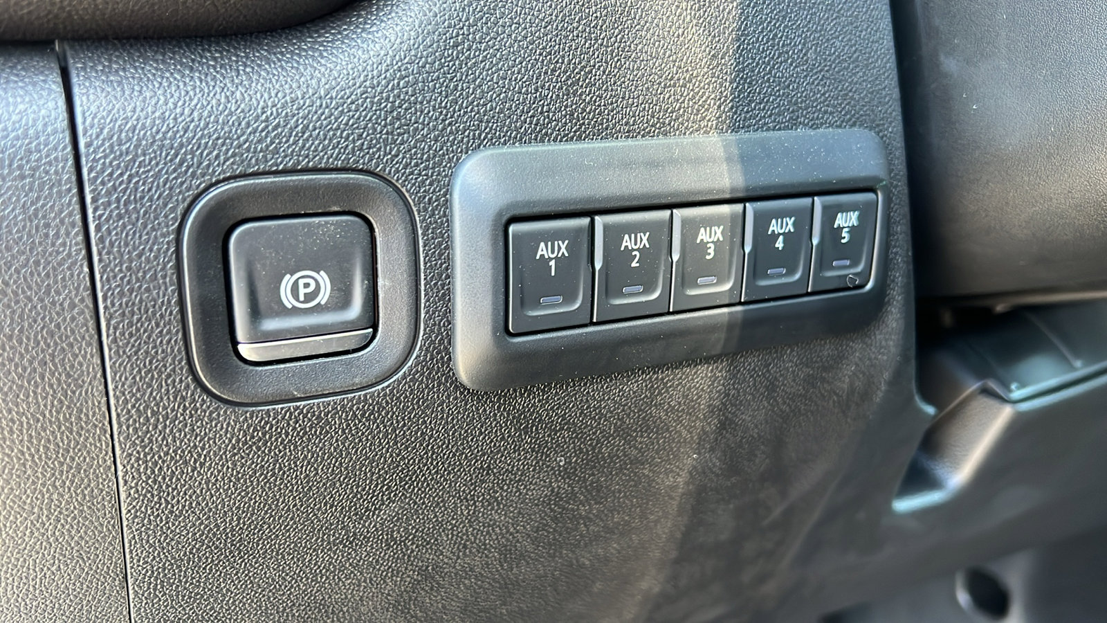 New 2025 Chevrolet Silverado 2500 W/T w/ WT Convenience Package image 26