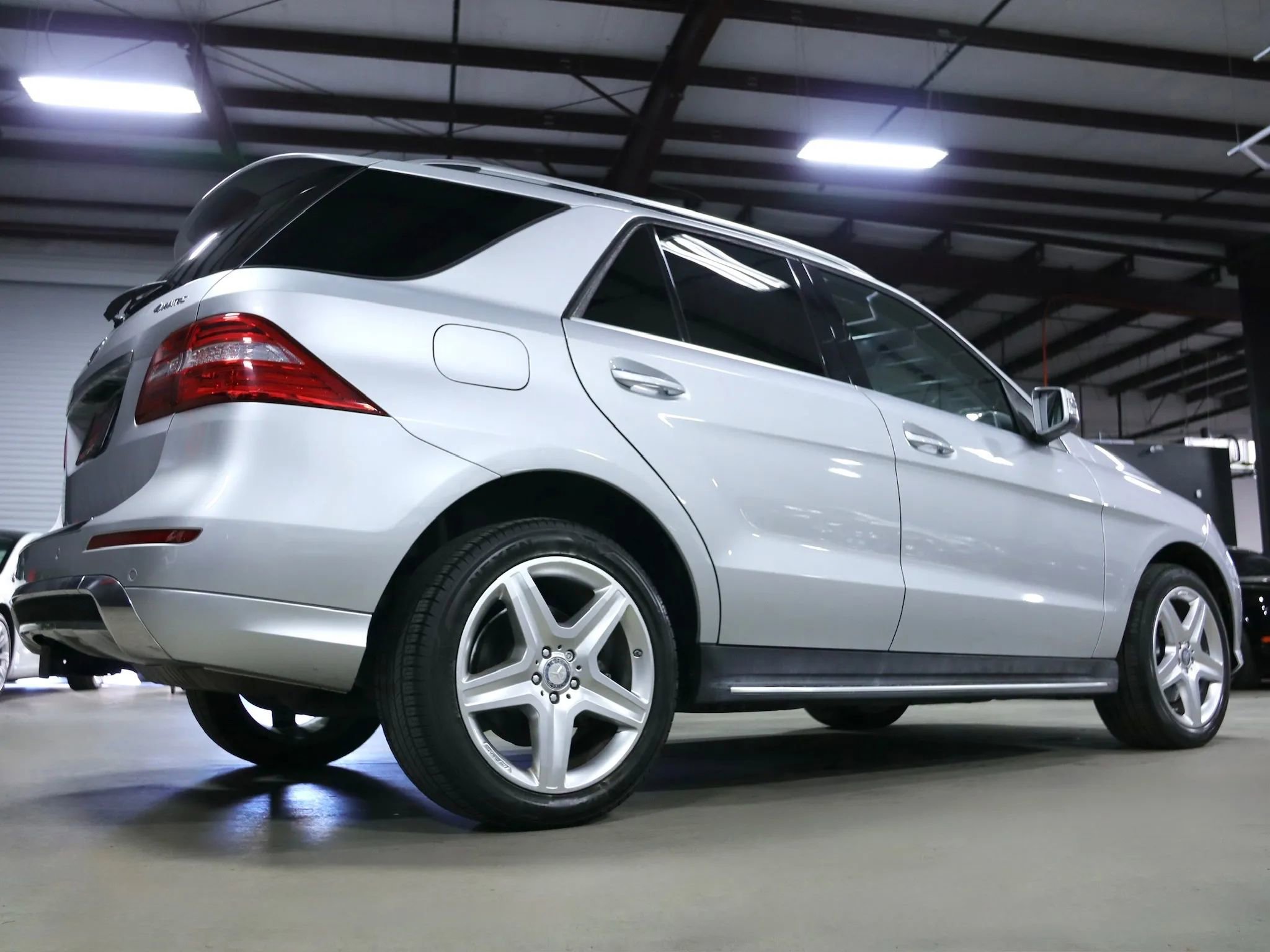 Used 2015 Mercedes-Benz ML 400 4MATIC image 11