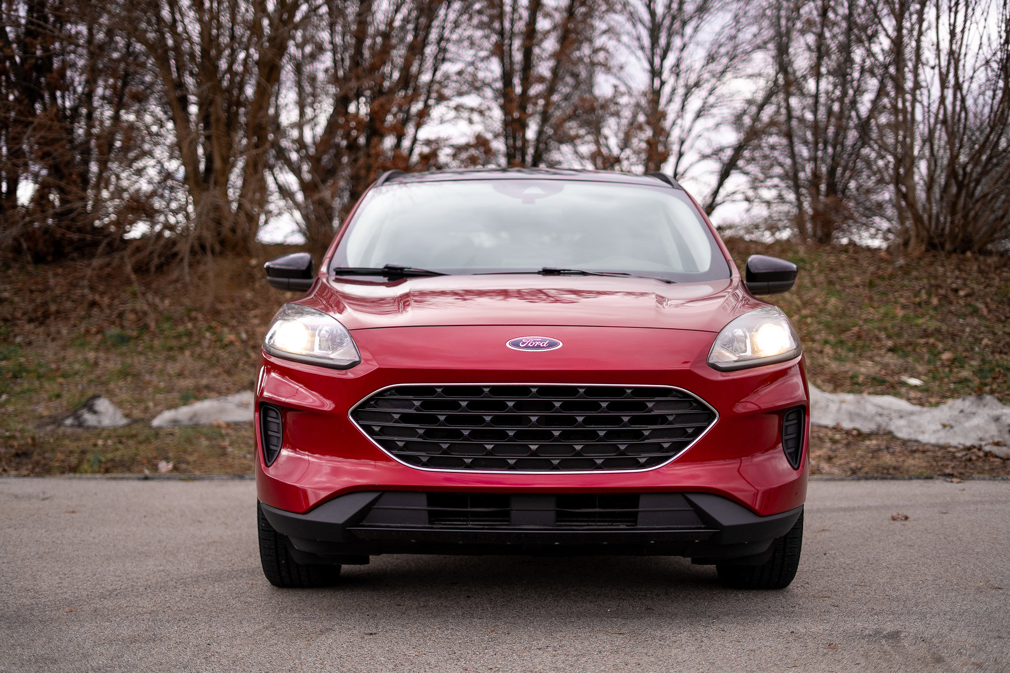 Used 2022 Ford Escape SE w/ SE Sport Appearance Package image 3