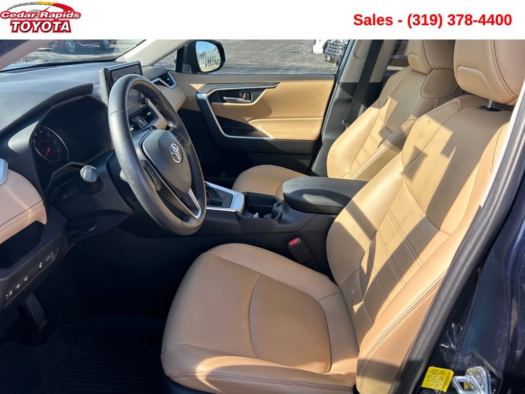 Certified 2020 Toyota RAV4 XLE Premium image 10