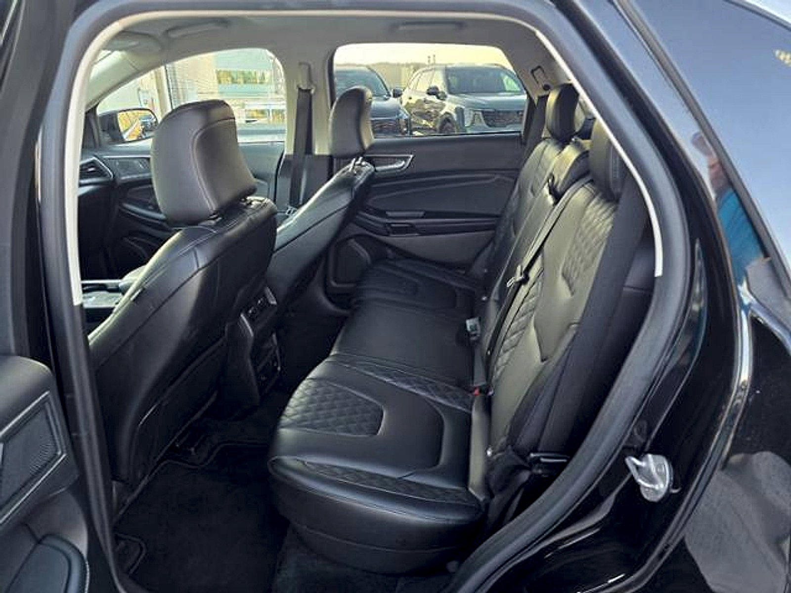 Used 2024 Ford Edge Titanium image 16