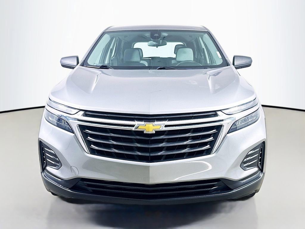 Used 2024 Chevrolet Equinox LS FWD image 2