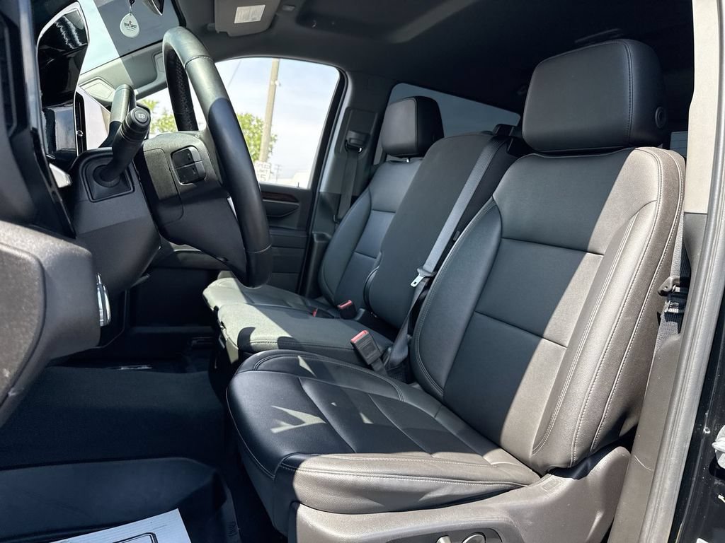 Used 2025 GMC Sierra 3500 SLE w/ SLE Value Package AWD/4WD image 11