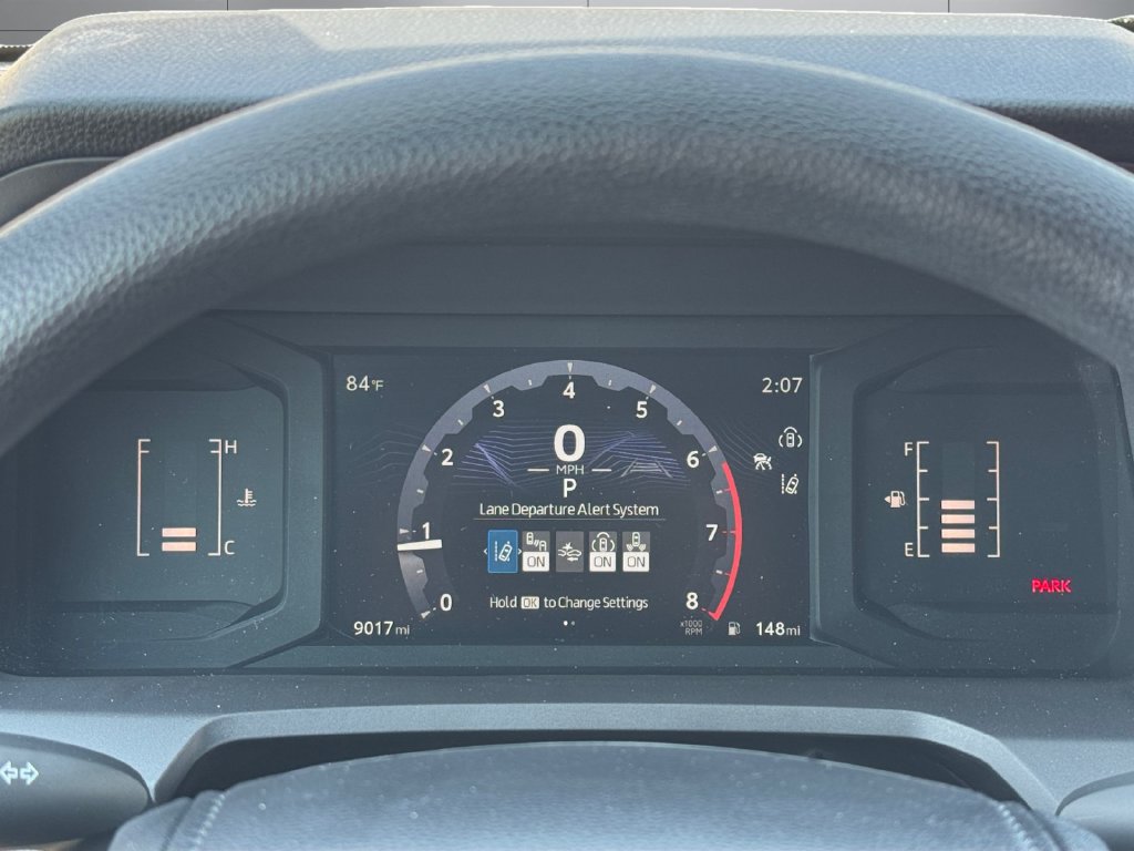 Certified 2025 Toyota Tacoma SR5 AWD/4WD image 14