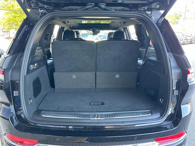New 2025 Jeep Grand Cherokee L Overland w/ Luxury Tech Group IV image 16