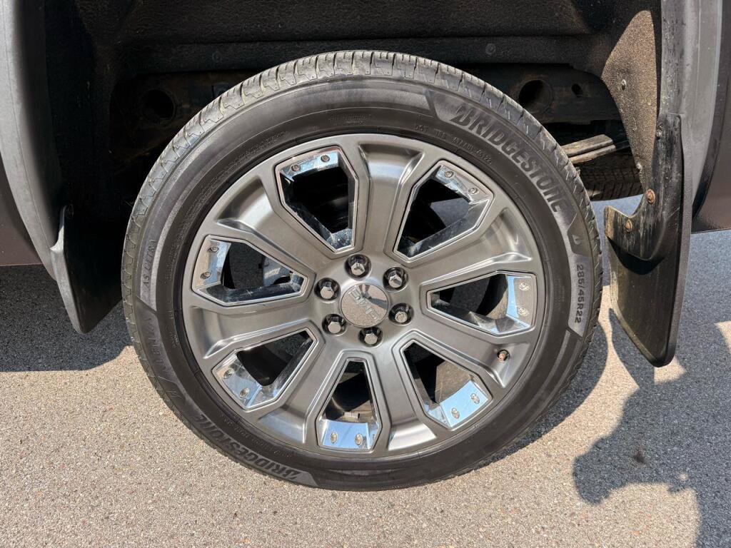 Used 2016 GMC Sierra 1500 Denali w/ Denali Ultimate Package AWD/4WD image 10