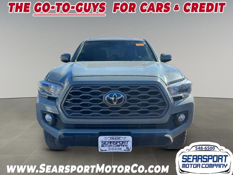 Used 2022 Toyota Tacoma TRD Off-Road w/ Technology Package AWD/4WD image 2