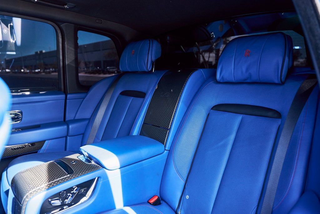 Used 2021 Rolls-Royce Cullinan Black Badge image 50