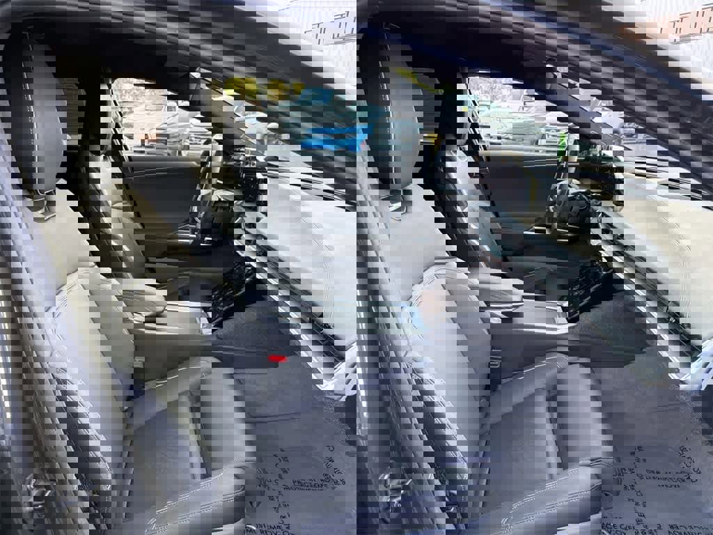 Used 2024 Lucid Air Touring image 33