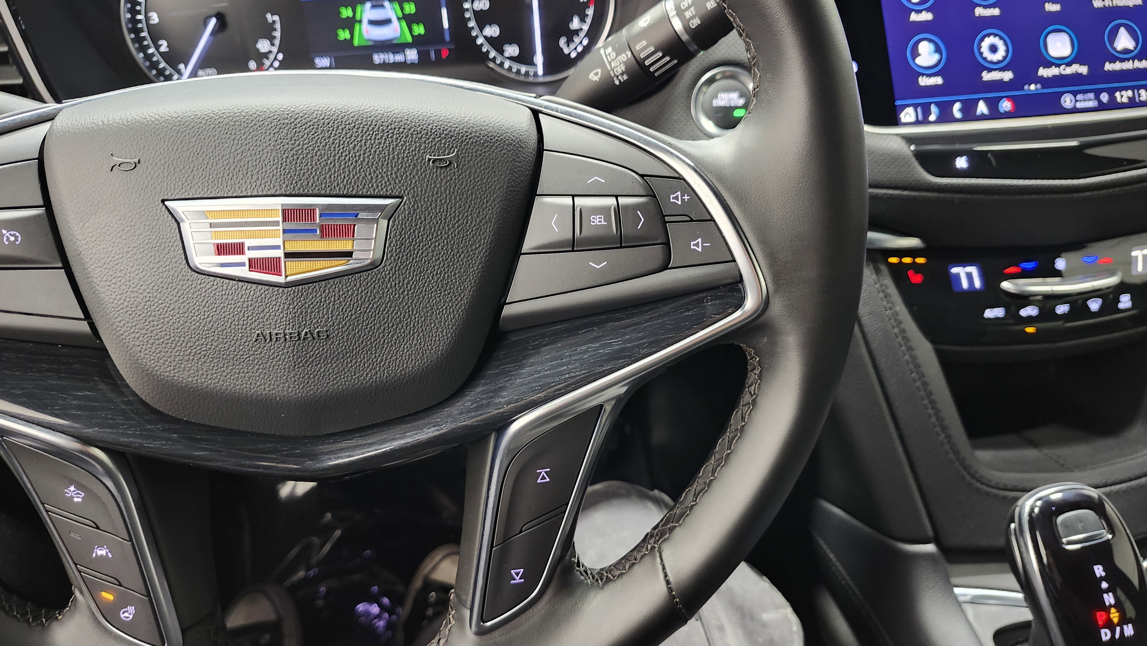 Used 2025 Cadillac XT5 Premium Luxury image 38