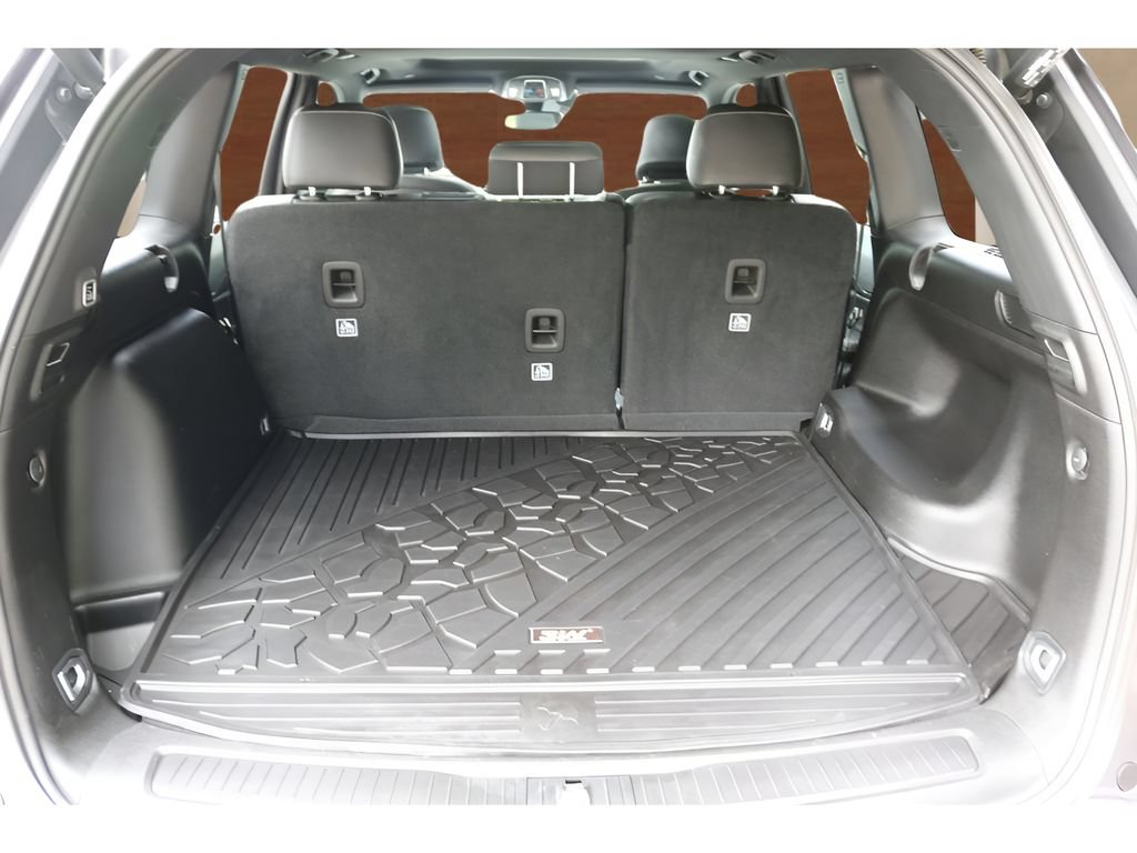 Used 2023 Jeep Grand Cherokee Altitude AWD/4WD image 17
