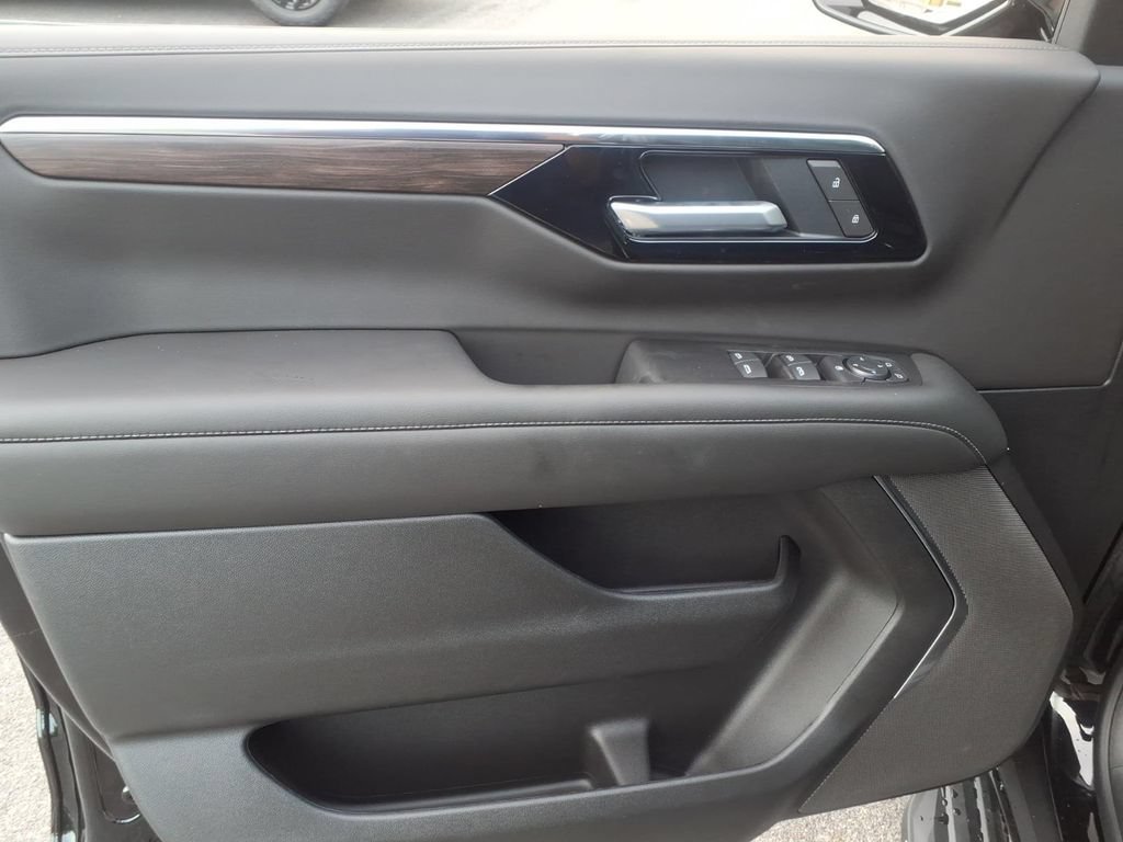 New 2026 Chevrolet Tahoe LS AWD/4WD image 13