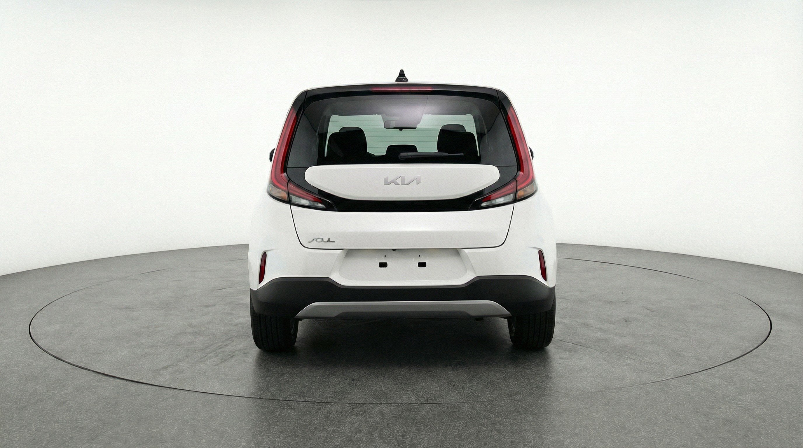 Used 2025 Kia Soul LX w/ LX Technology Package FWD image 7