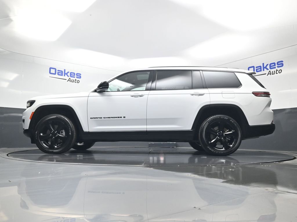 Used 2025 Jeep Grand Cherokee L Altitude image 43