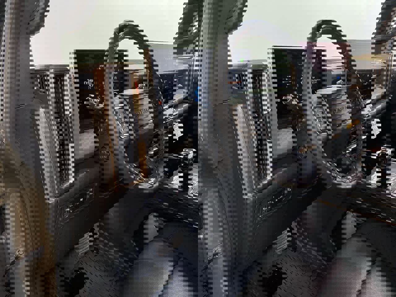 Used 2025 GMC Hummer EV 3X w/ LPO, Illumination Package image 2