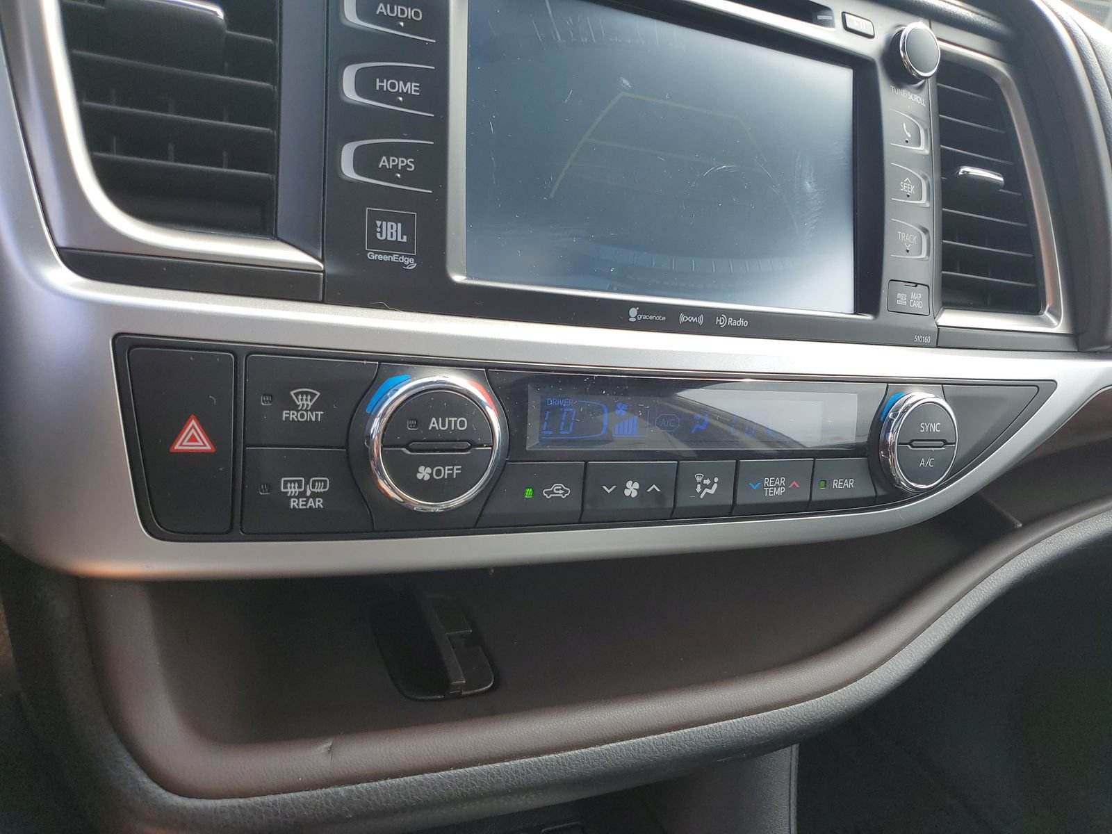 Used 2016 Toyota Highlander Limited Platinum AWD/4WD image 30