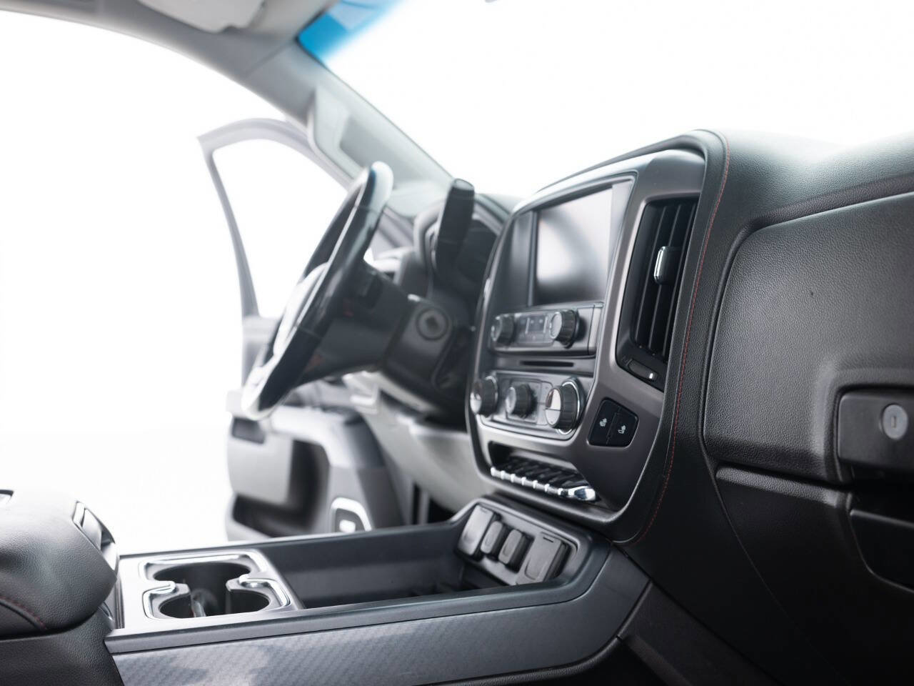 Used 2018 GMC Sierra 2500 SLT image 31