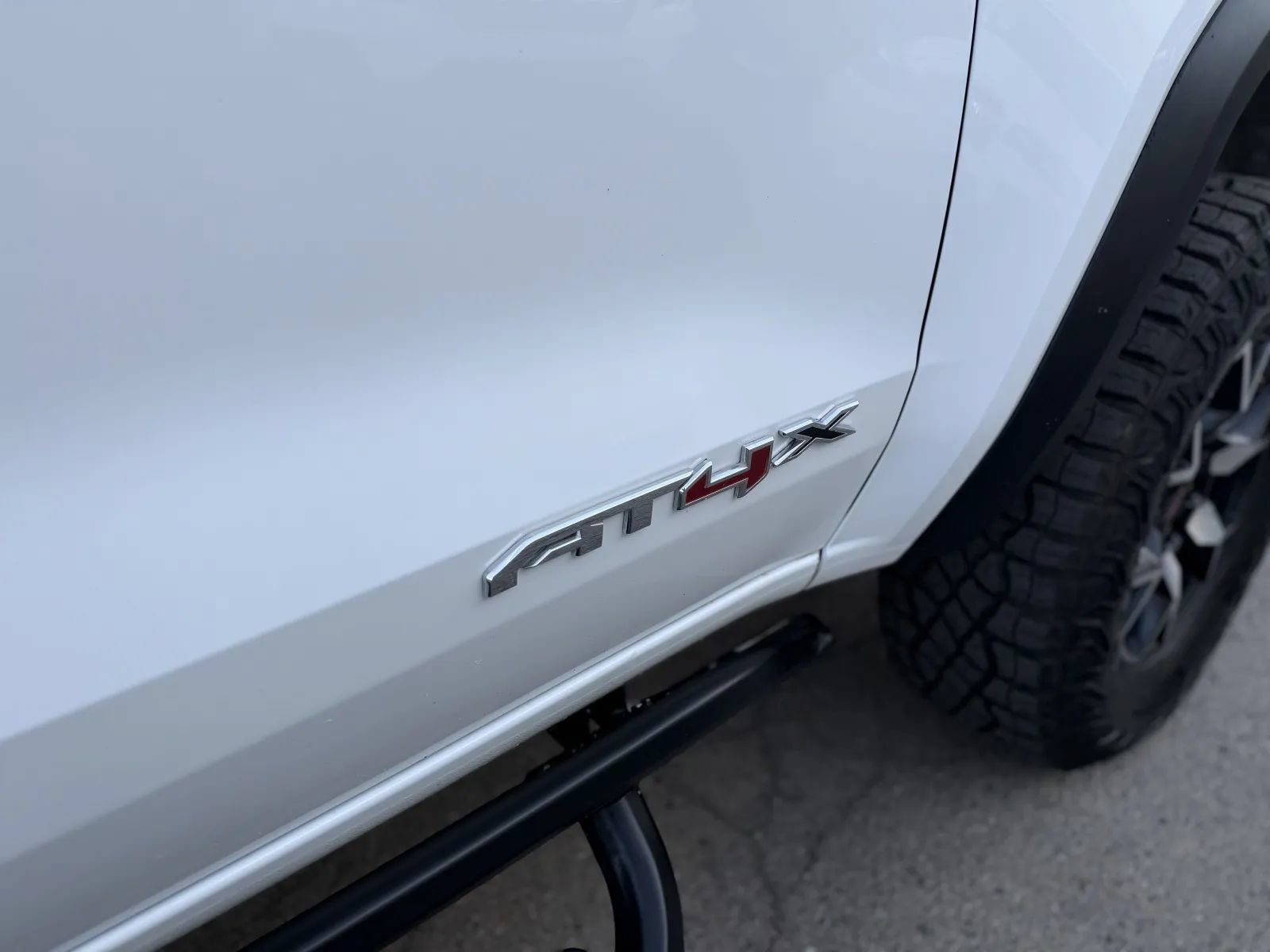 Used 2024 GMC Canyon AT4X AWD/4WD image 47