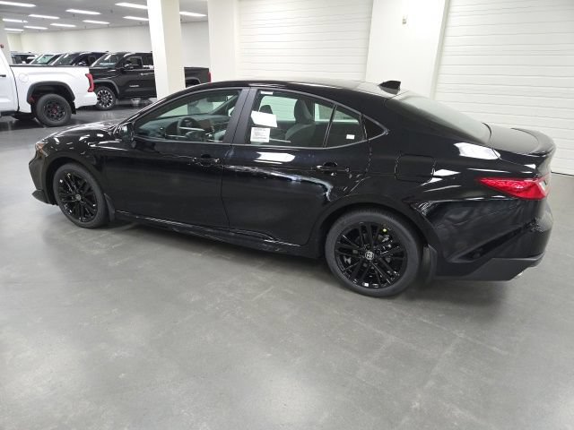 New 2026 Toyota Camry SE AWD/4WD image 3