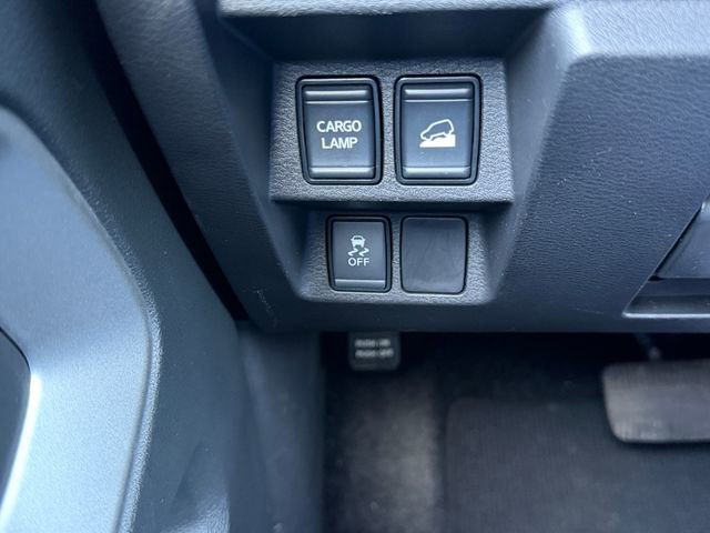 Used 2023 Nissan Frontier SV image 19