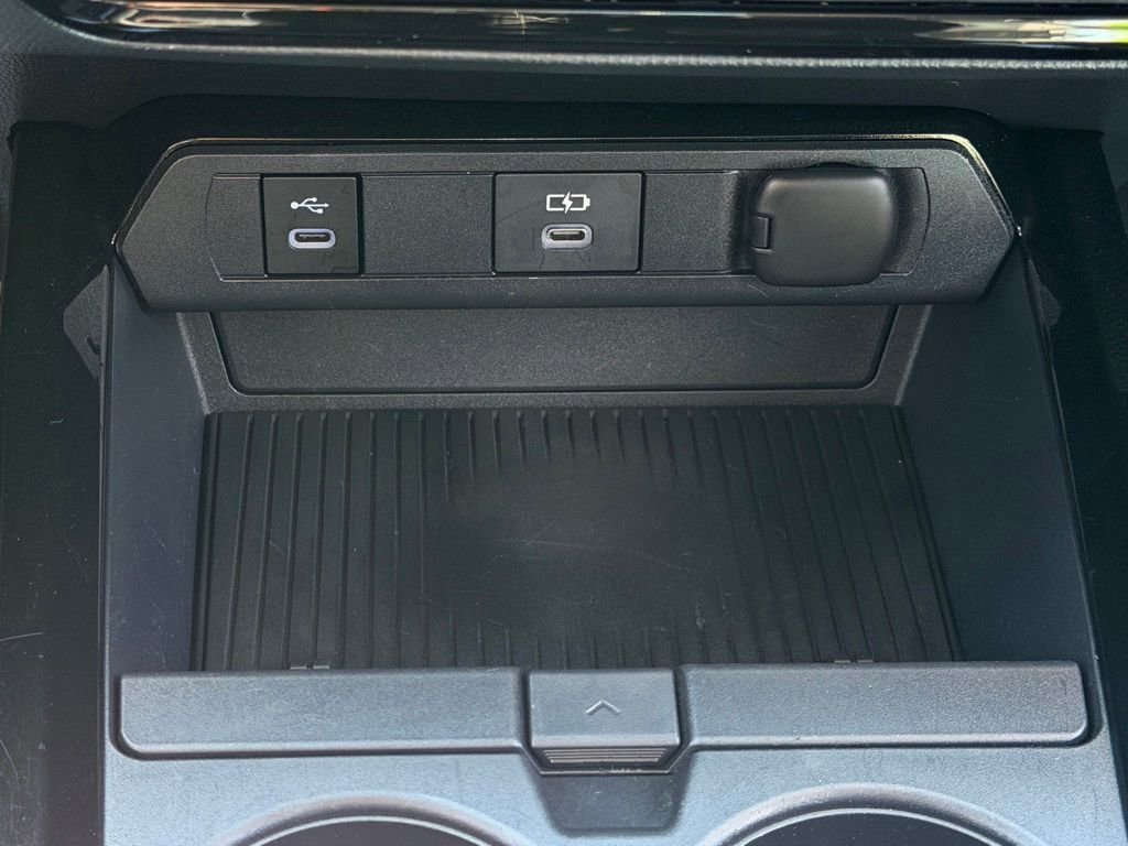 Used 2023 Toyota Prius Prime FWD image 16