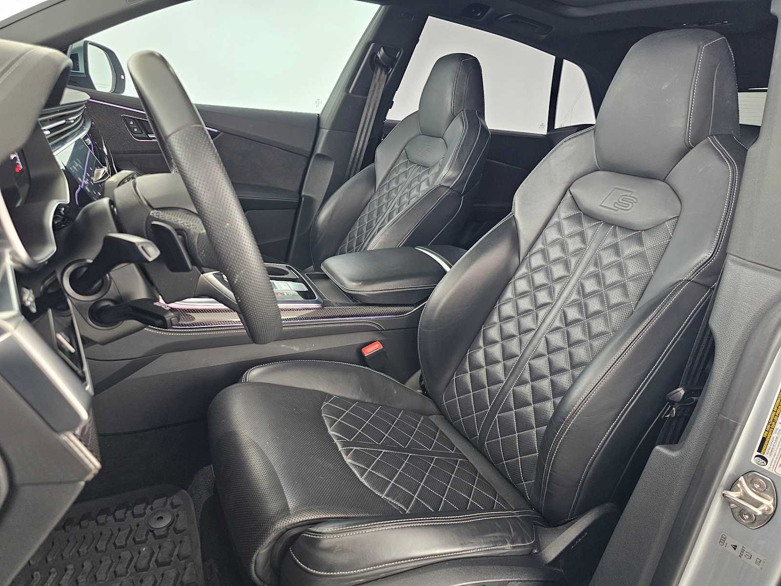 Used 2023 Audi SQ8 Premium Plus AWD/4WD image 21