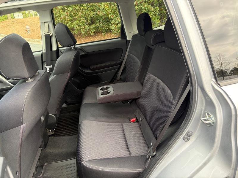 Used 2015 Subaru Forester 2.5i Premium image 36