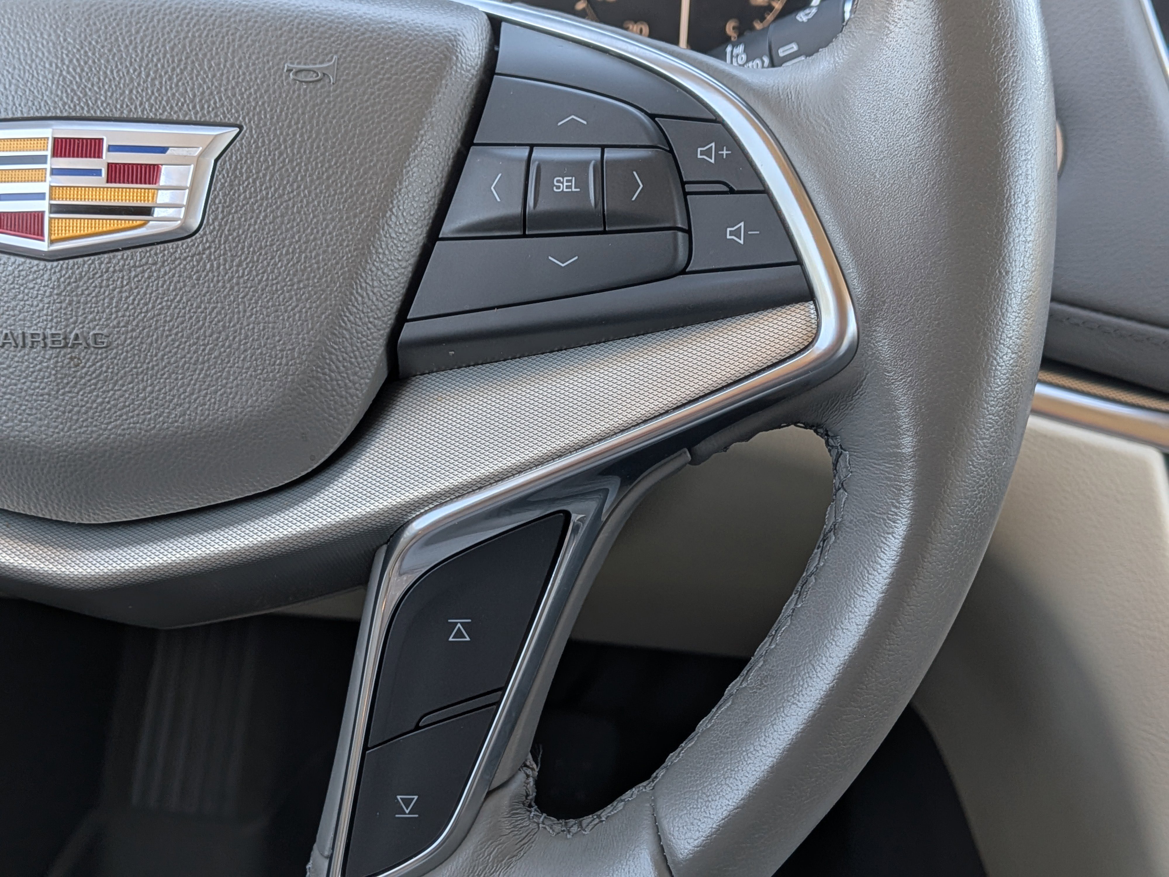 Certified 2022 Cadillac XT5 Premium Luxury image 24