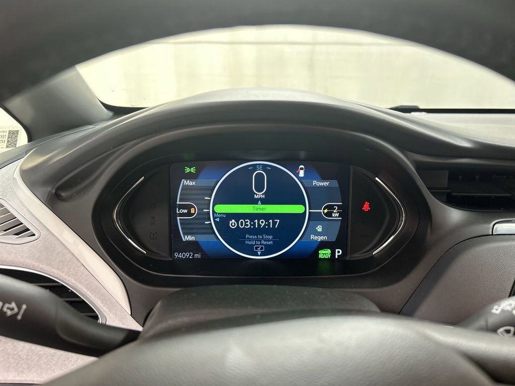 Used 2017 Chevrolet Bolt LT FWD image 13
