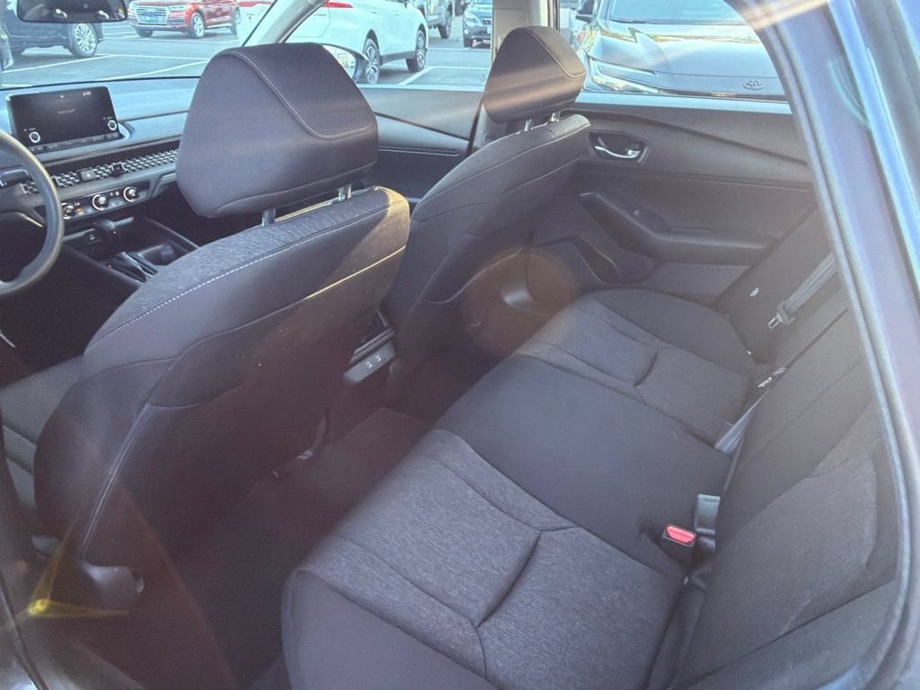 Used 2025 Honda Accord LX image 17