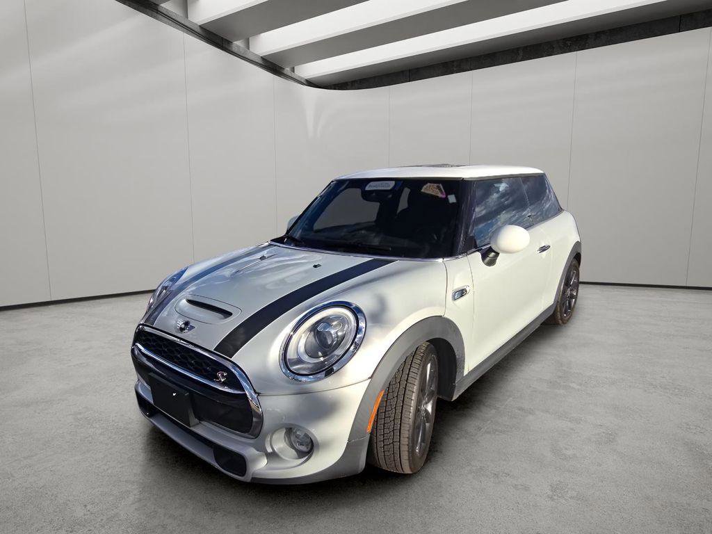 Used 2015 MINI Cooper S image 1
