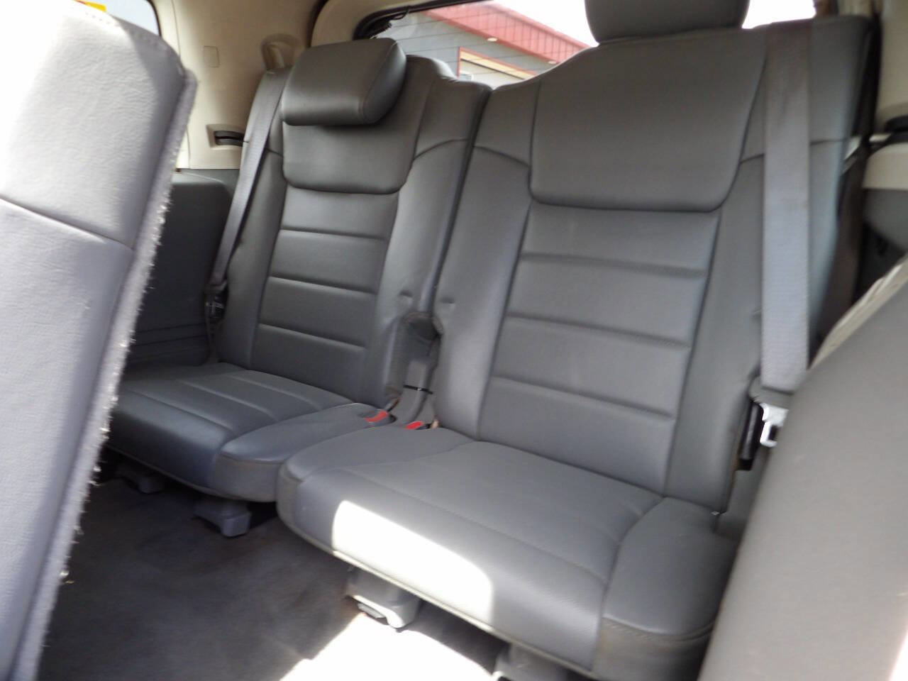 Used 2007 Jeep Commander Sport image 11