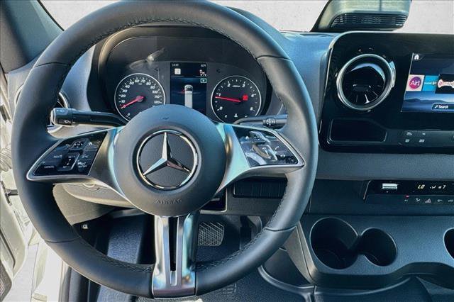 New 2026 Mercedes-Benz Sprinter 2500 image 11