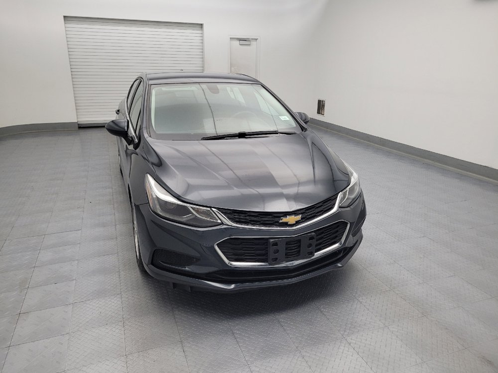 Used 2017 Chevrolet Cruze LT FWD image 14